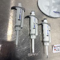 Eppendorf Research Plus x6 Pipettes image 0
